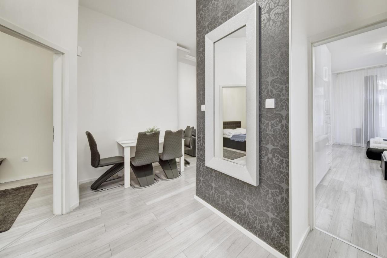 Center Apartment Budapest - Vaci Utca Luaran gambar